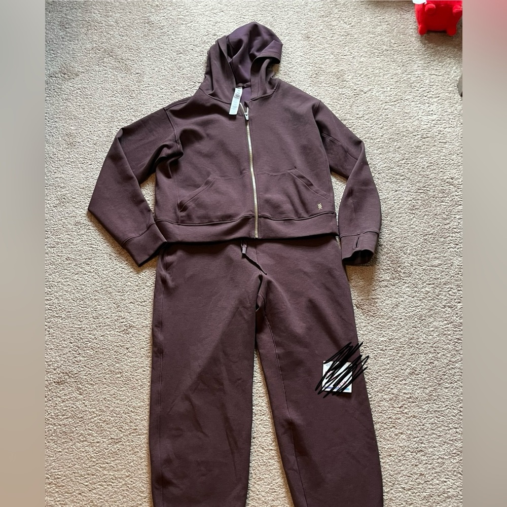 Rhône Brown Zip-Up Hoodie and Pants Set